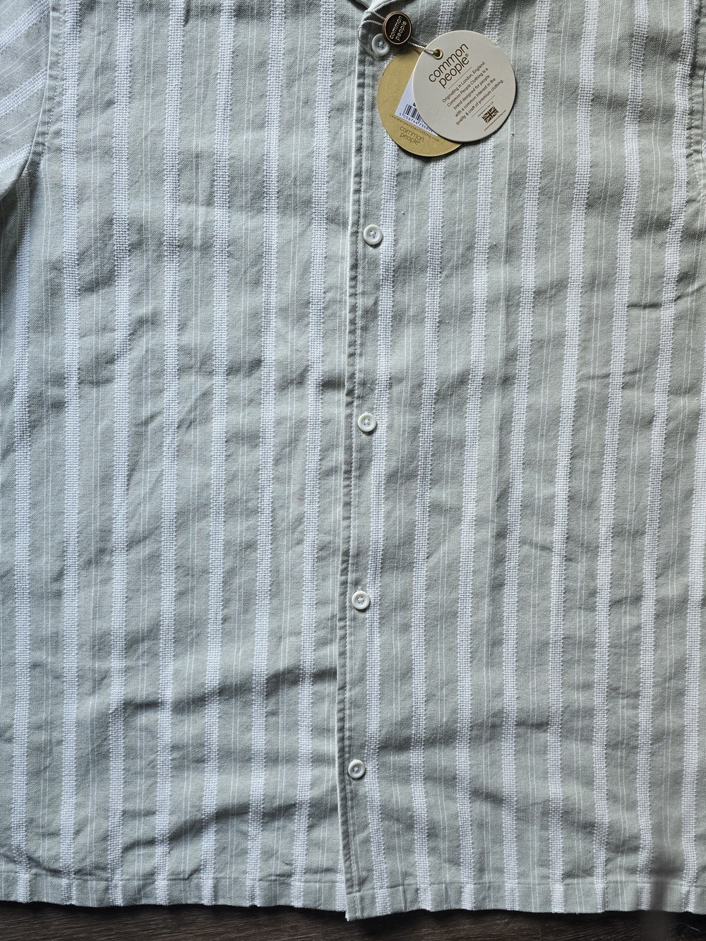 Men's Short-Sleeve Striped Button-Up Shirt Size XL - Picture 9 of 10